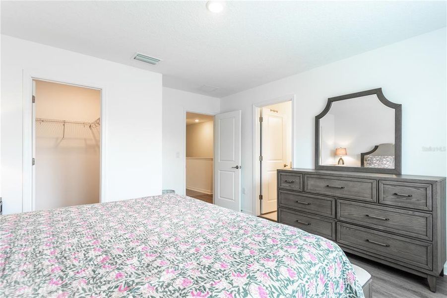 Furnished interior view inside a new home in , Sarasota (Image 50).