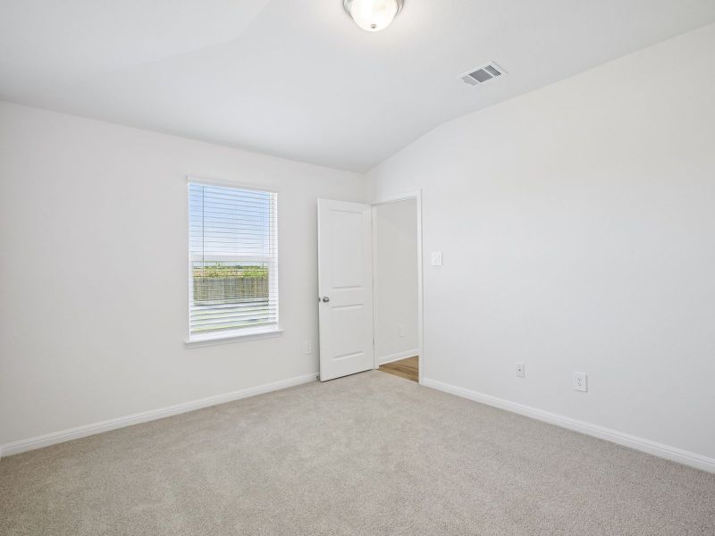 Spacious, unfurnished interior of a new home in Waterstone Crossing, Kyle (Image 9). Spacious, unfurnished interior of a new home in Waterstone Crossing, Kyle (Image 9).