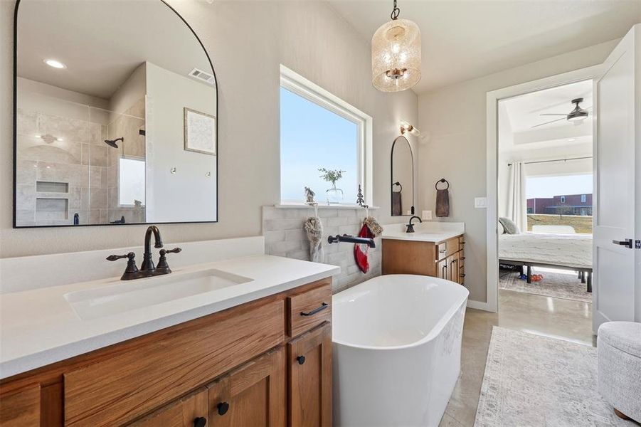 Furnished interior view inside a new home in , Lipan (Image 17).