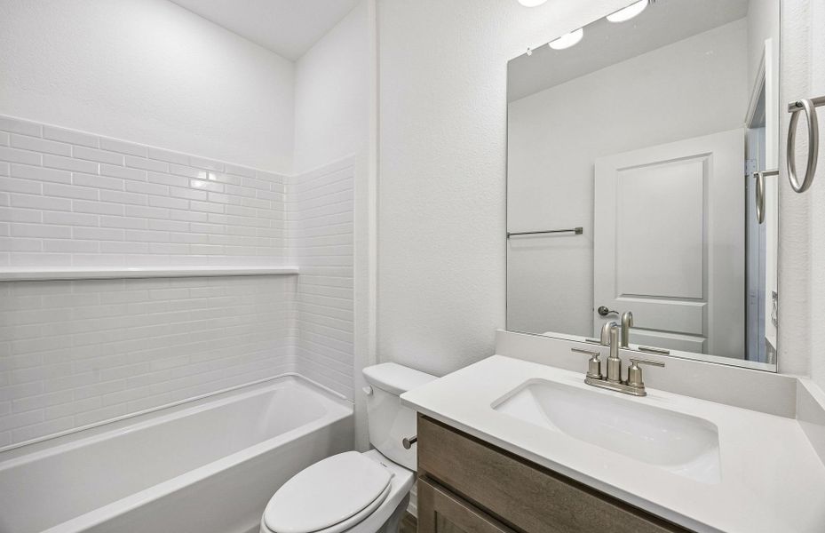Furnished interior view inside a new home in Creekview Meadows, Pilot Point (Image 5).