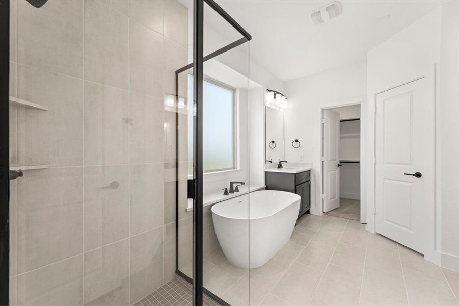 Furnished interior view inside a new home in Polo Ridge, Forney (Image 14). Furnished interior view inside a new home in Polo Ridge, Forney (Image 14).