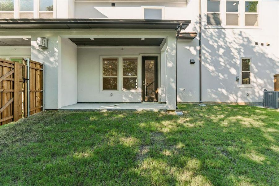 Covered patio. Covered patio.