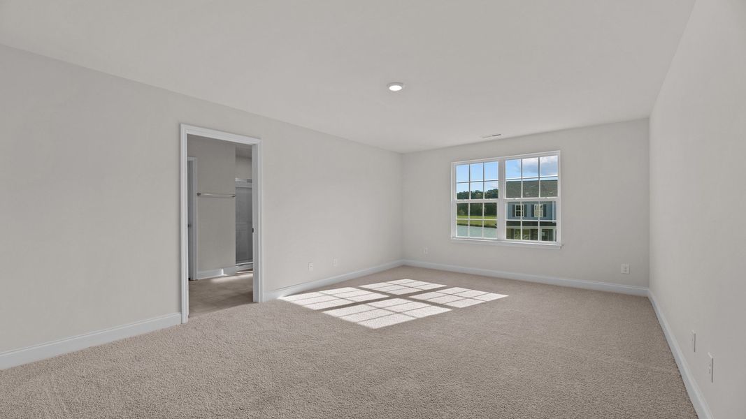 Spacious, unfurnished interior of a new home in Villa Grande, Winterville (Image 17).