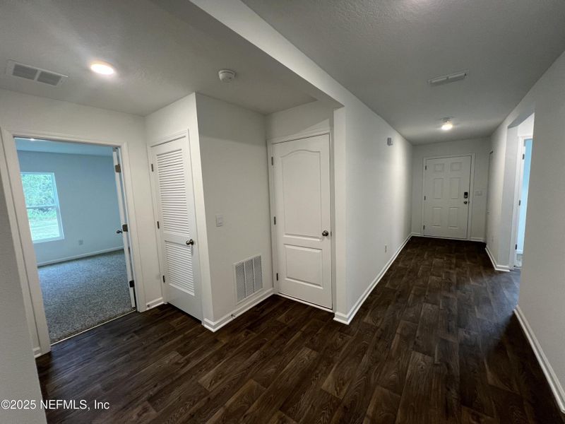 Spacious, unfurnished interior of a new home in Palm Coast Homesites, Palm Coast (Image 21).