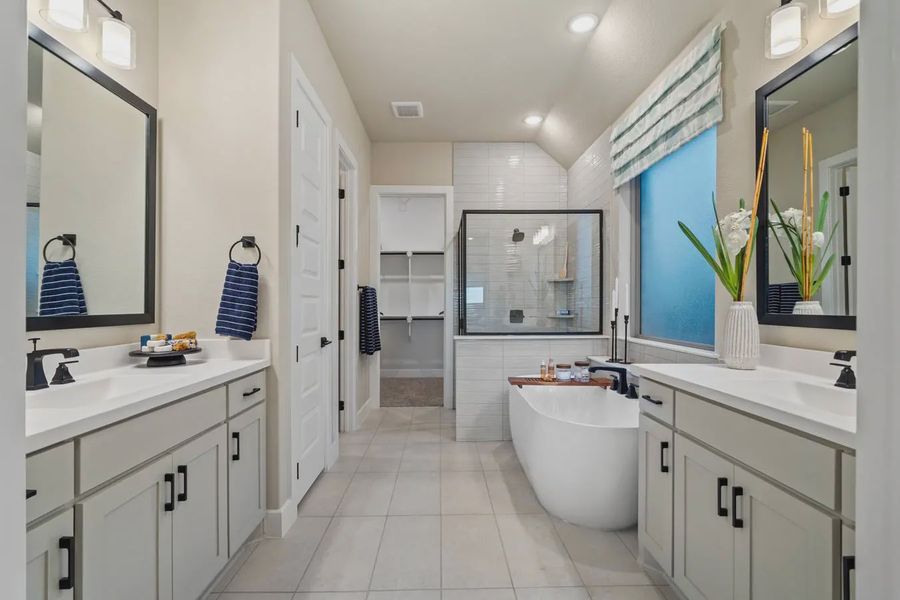 Furnished interior view inside a new home in Karis, Crowley (Image 7).