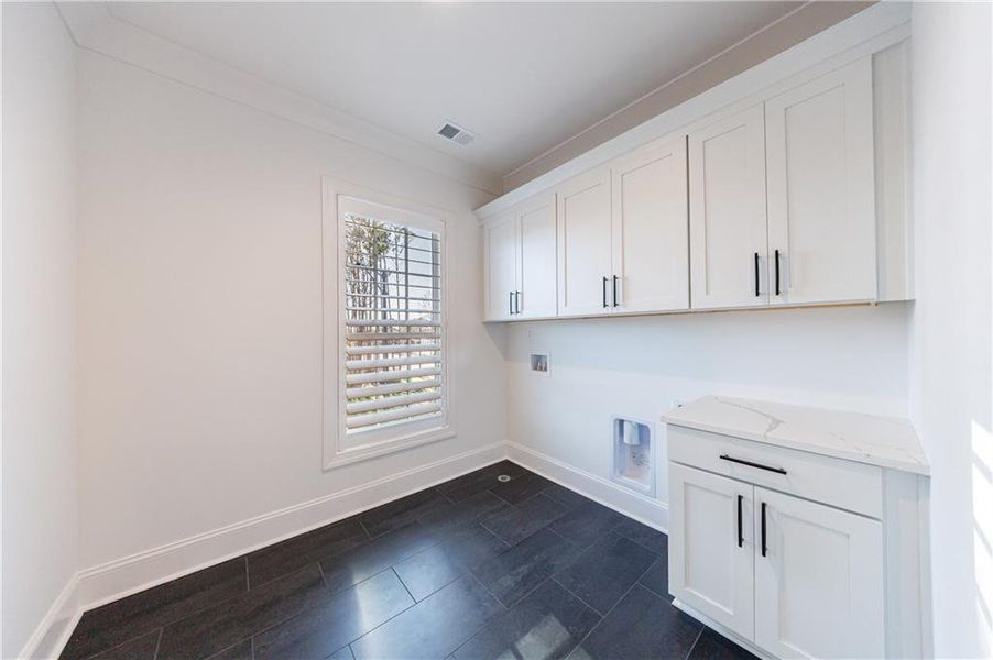 Spacious, unfurnished interior of a new home in Mayfair on Main, Alpharetta (Image 44).