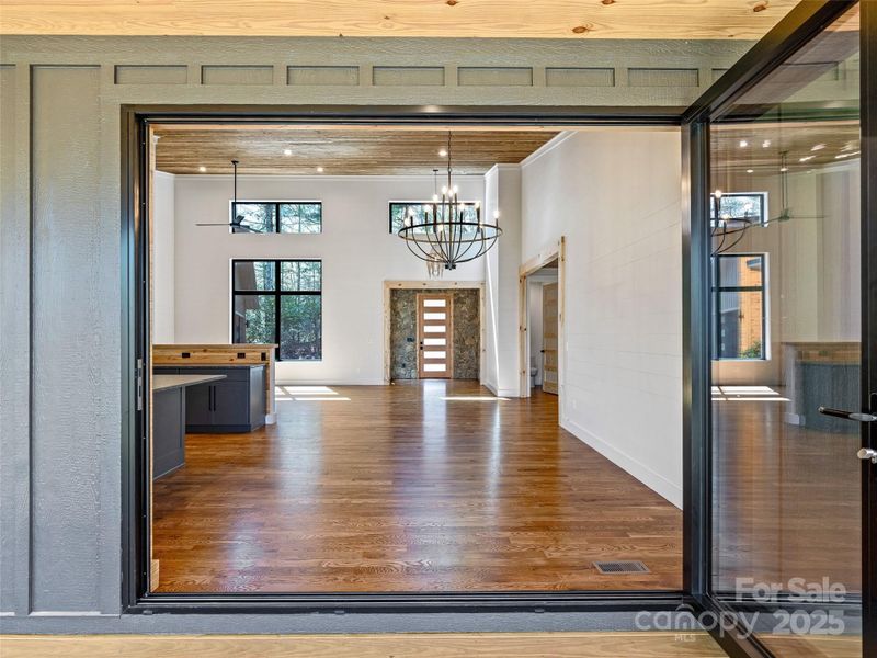 Image 36 of a home in .