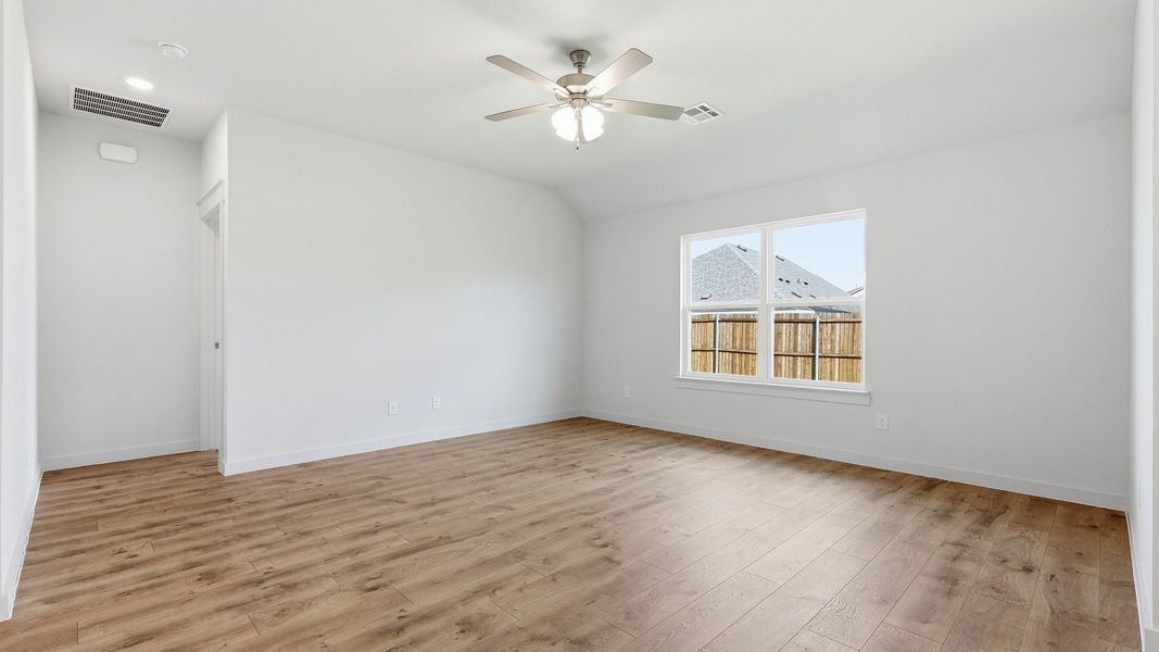 Furnished interior view inside a new home in Patriot Estates, Venus (Image 36).