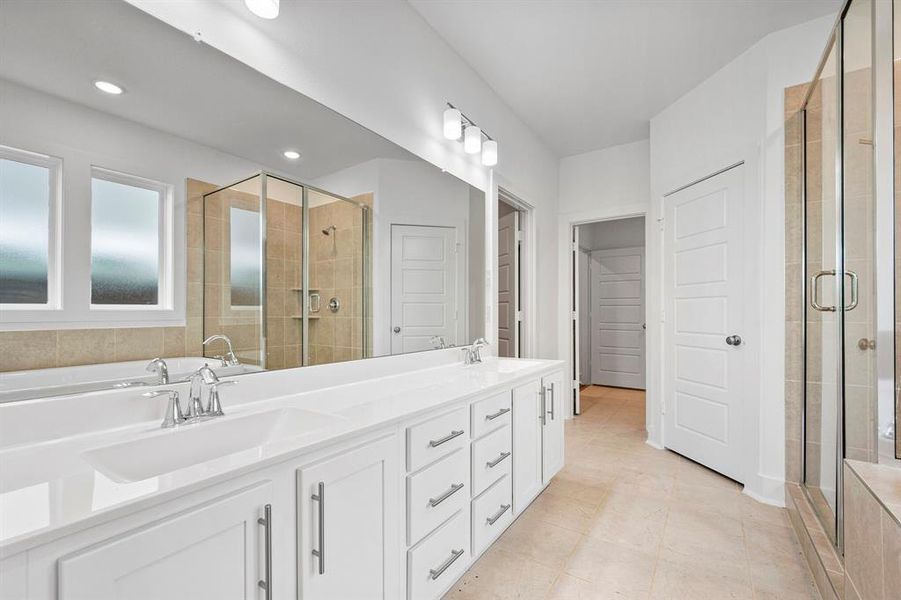 Furnished interior view inside a new home in Heritage Towne, Midlothian (Image 4).