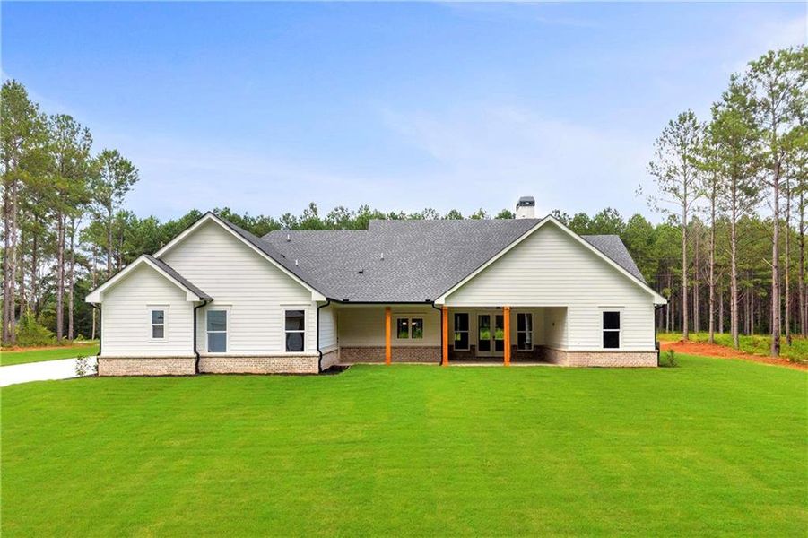 Exterior details and patio area of a home in , Monroe (Image 38).