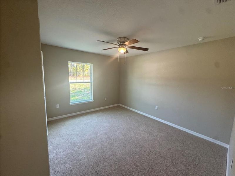 Spacious, unfurnished interior of a new home in , Dunnellon (Image 20).