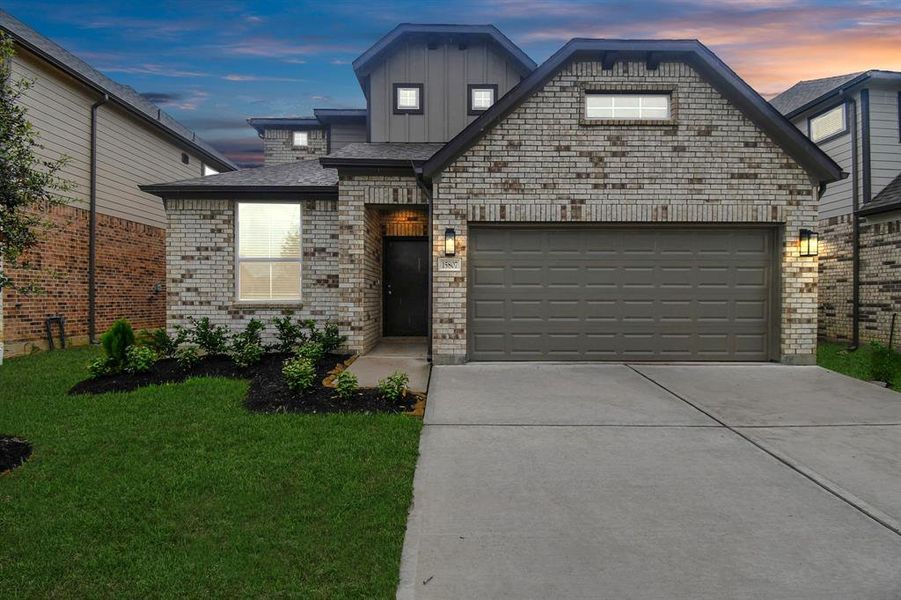 Welcome home to 15807 Walnut Leaf lane located in Telge Ranch and zoned to Cy-Fair ISD.