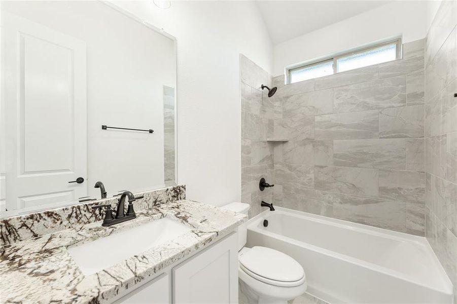Furnished interior view inside a new home in Glenbrook, Red Oak (Image 11).
