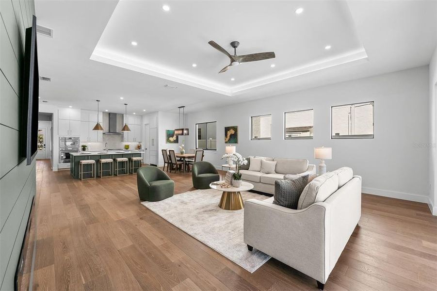 Furnished interior view inside a new home in , Orlando (Image 54).