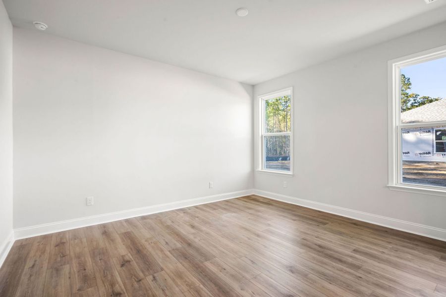 Spacious, unfurnished interior of a new home in Sun City Hilton Head, Bluffton (Image 14).