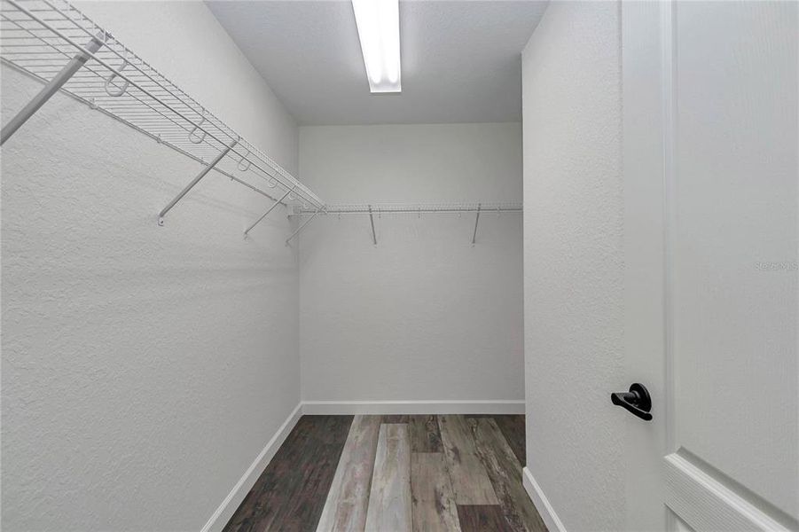 Spacious, unfurnished interior of a new home in , Dunnellon (Image 44).