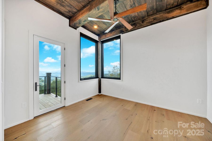 Image 36 of a home in .