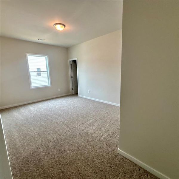 Spacious, unfurnished interior of a new home in Rosewood Lake Estates, Hoschton (Image 26). Spacious, unfurnished interior of a new home in Rosewood Lake Estates, Hoschton (Image 26).
