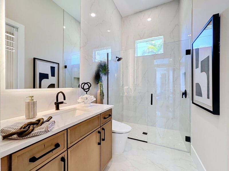 Furnished interior view inside a new home in Legends Bay, Bradenton (Image 28).