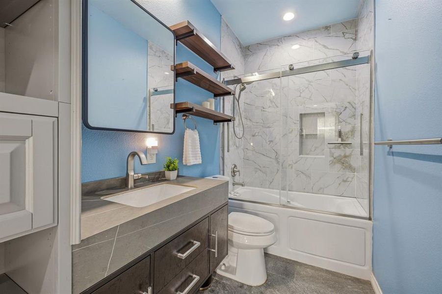 Right Side Downstairs Bathroom Right Side Downstairs Bathroom