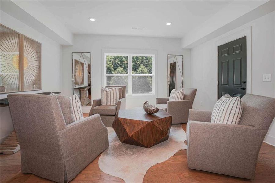 Furnished interior view inside a new home in Steeplechase, Hoschton (Image 4).