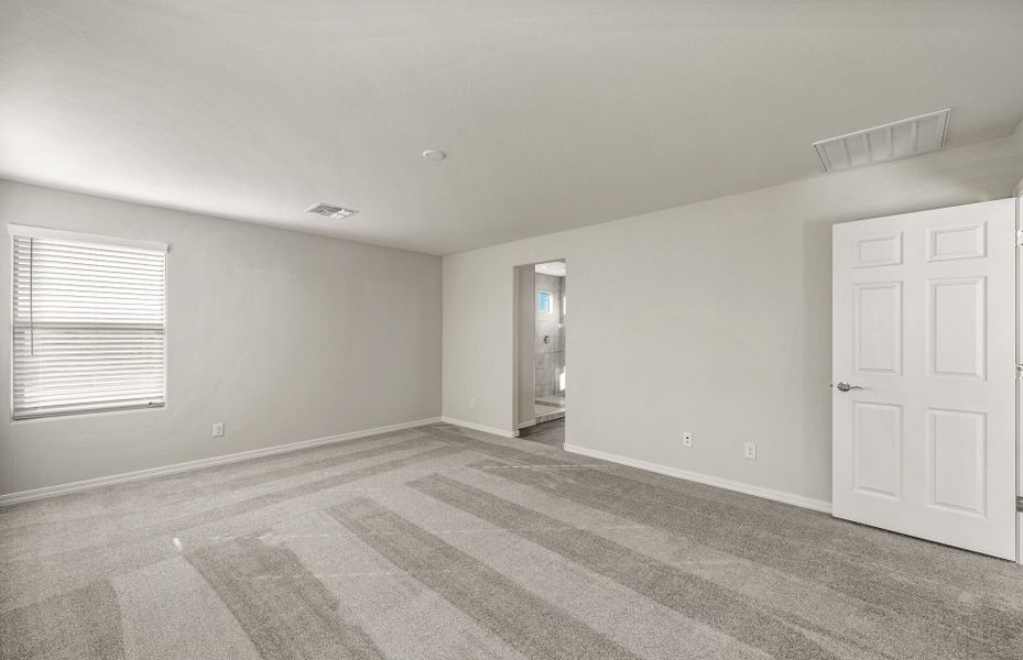Spacious, unfurnished interior of a new home in Visara, Surprise (Image 16).