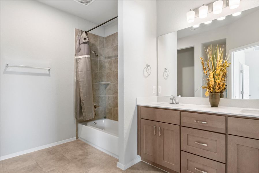 Master Bathroom Master Bathroom