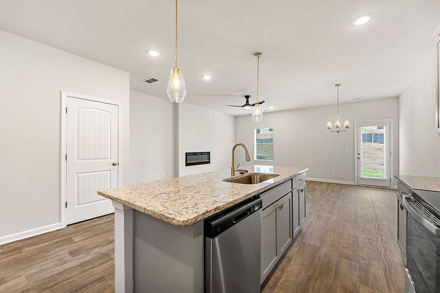 Palmetto, GA New Home.  - Slide 7