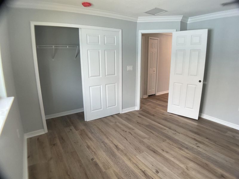 Spacious, unfurnished interior of a new home in , Punta Gorda (Image 15).