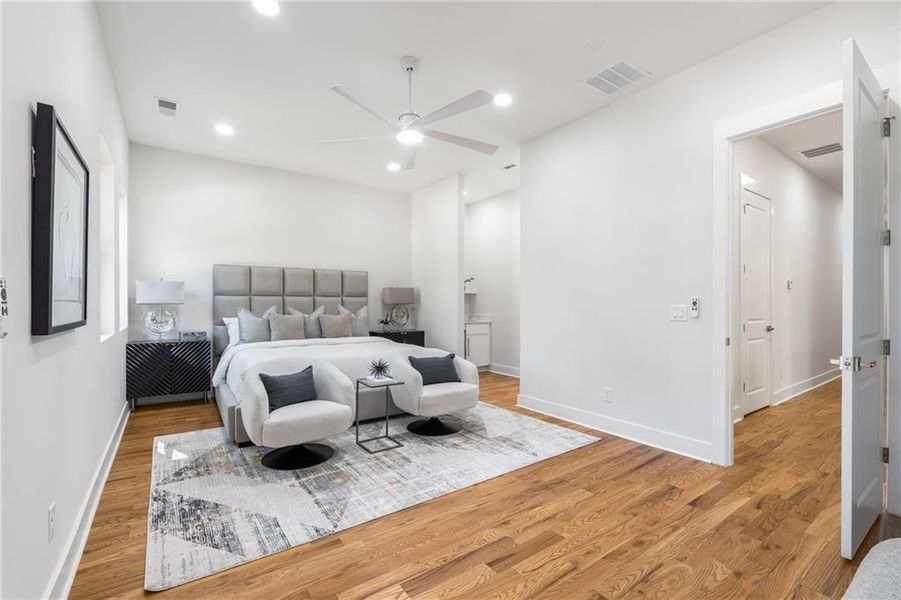 Furnished interior view inside a new home in , Atlanta (Image 44). Furnished interior view inside a new home in , Atlanta (Image 44).