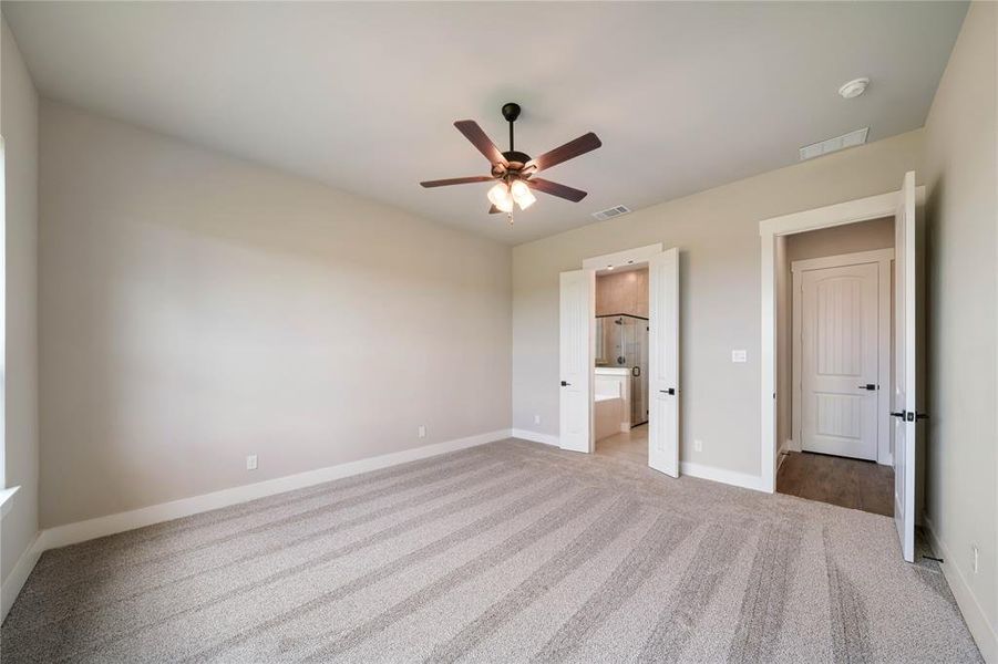 Spacious, unfurnished interior of a new home in Eagle Ridge Estates, Weatherford (Image 37). Spacious, unfurnished interior of a new home in Eagle Ridge Estates, Weatherford (Image 37).
