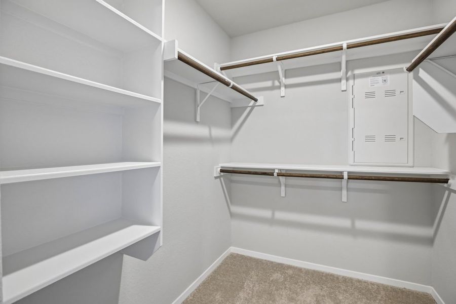 Spacious, unfurnished interior of a new home in Harvest Ridge, Elgin (Image 19).