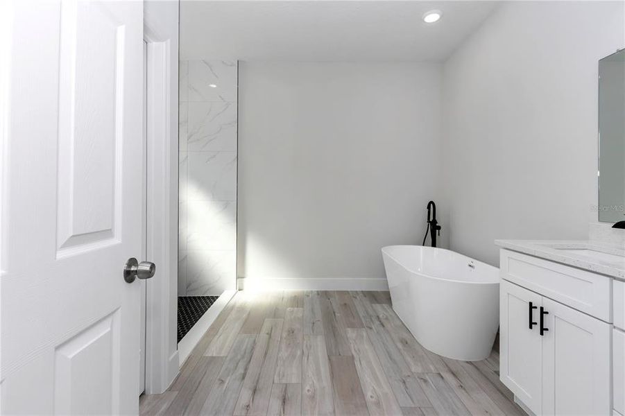Furnished interior view inside a new home in , Ocala (Image 11).