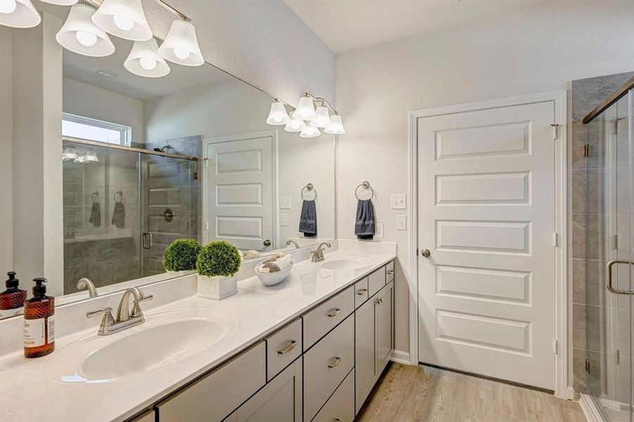 Furnished interior view inside a new home in , Crowley (Image 7).