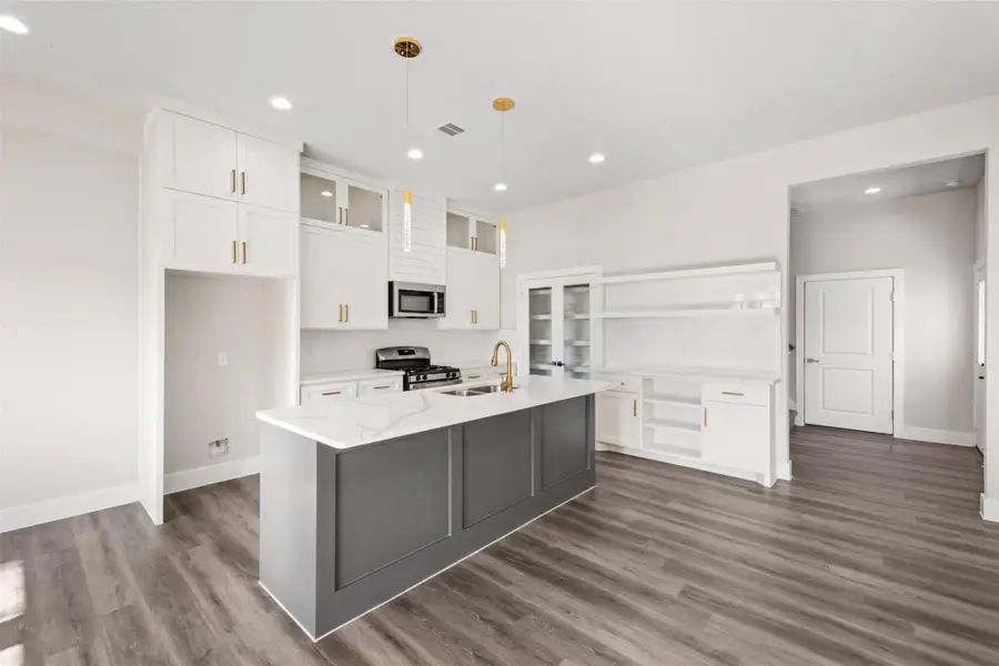 Furnished interior view inside a new home in , Houston (Image 5). Furnished interior view inside a new home in , Houston (Image 5).