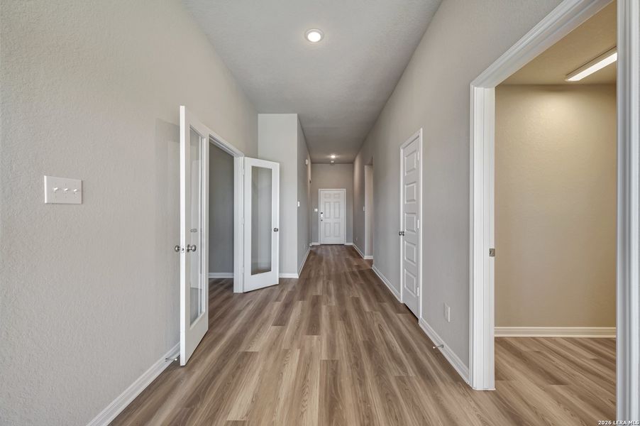 Spacious, unfurnished interior of a new home in Paloma Park, Converse (Image 42).