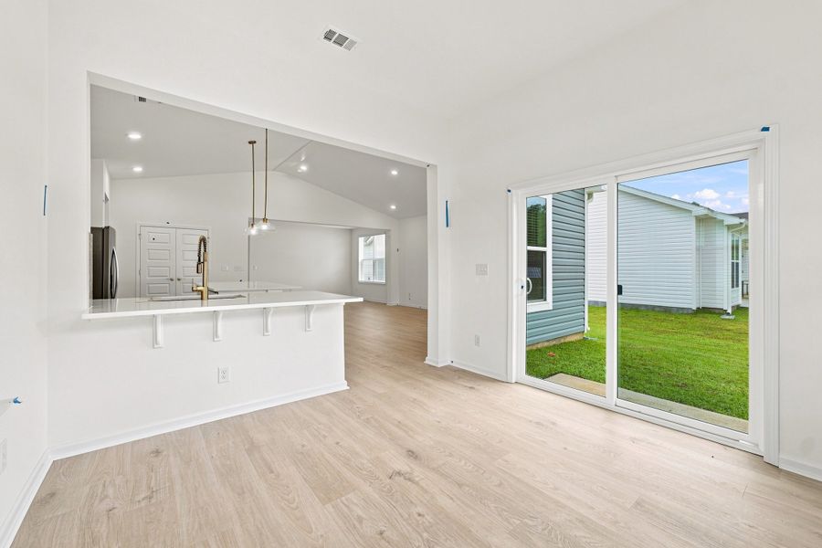 Spacious, unfurnished interior of a new home in Ambridge, Conway (Image 23).