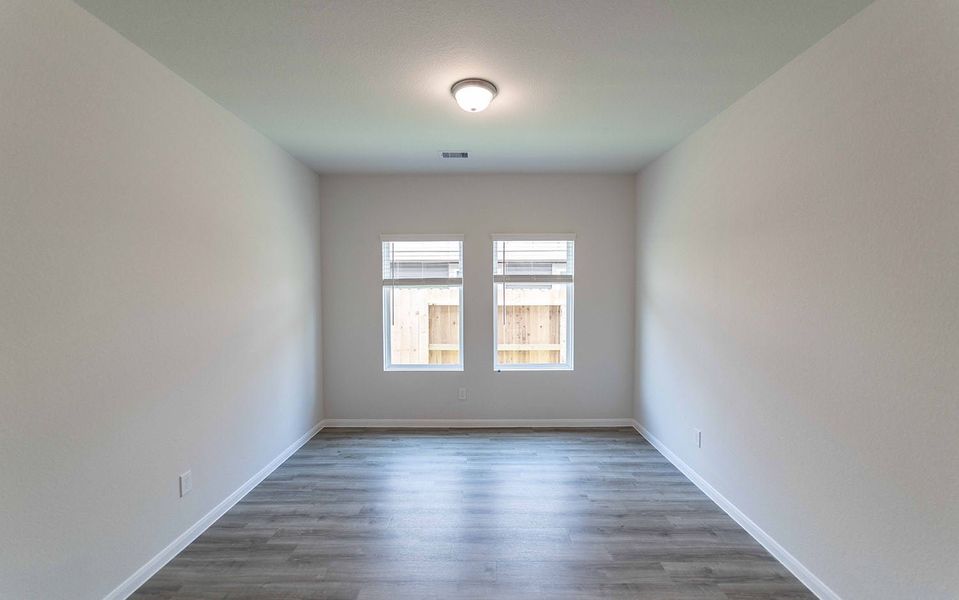 Spacious, unfurnished interior of a new home in Colony at Pinehurst, Pinehurst (Image 15).