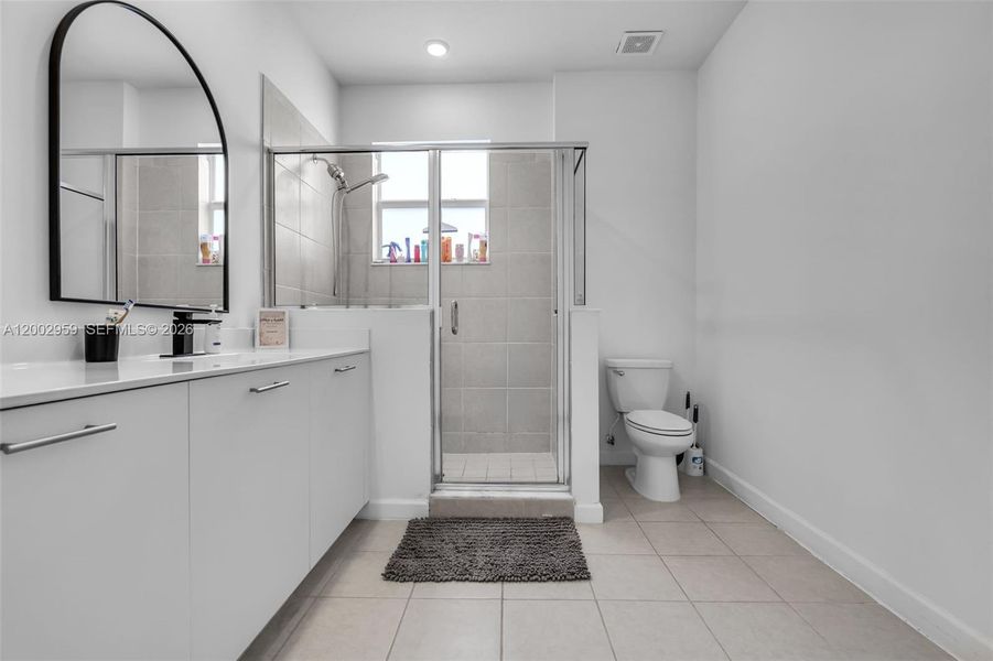 Furnished interior view inside a new home in , Miami (Image 16).