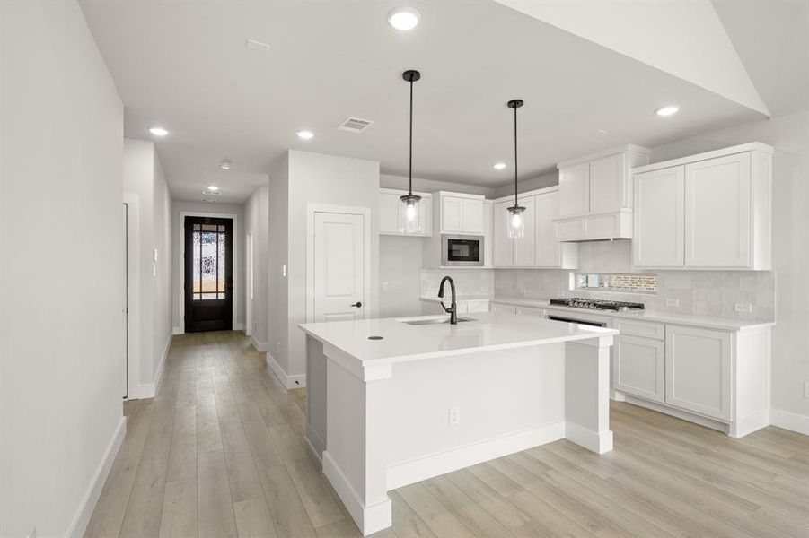 3706 Ironwood- Kitchen-1392 3706 Ironwood- Kitchen-1392