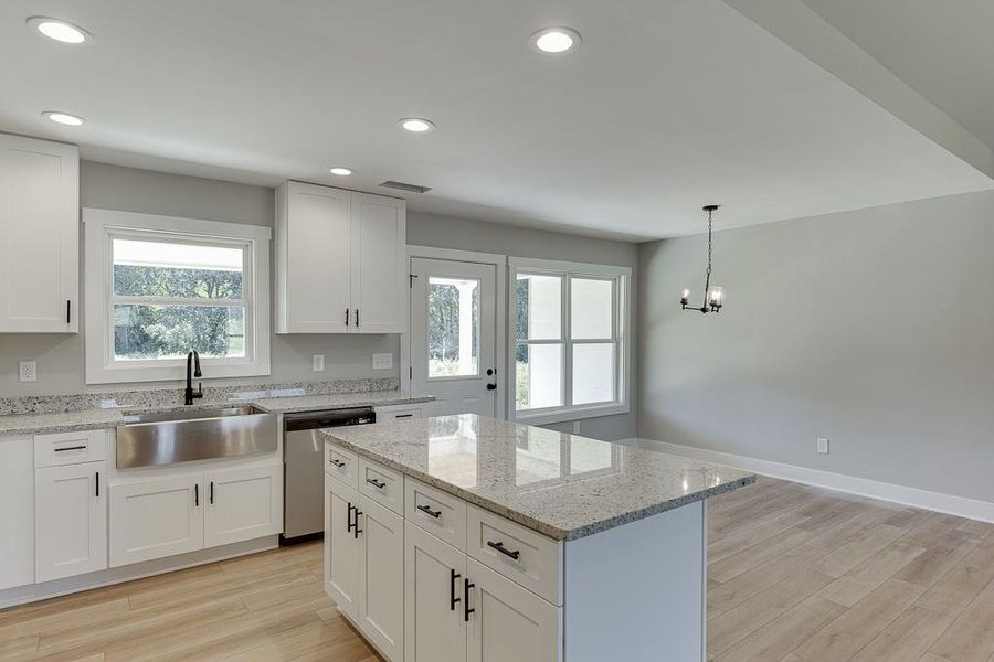 Furnished interior view inside a new home in , Hartwell (Image 6).