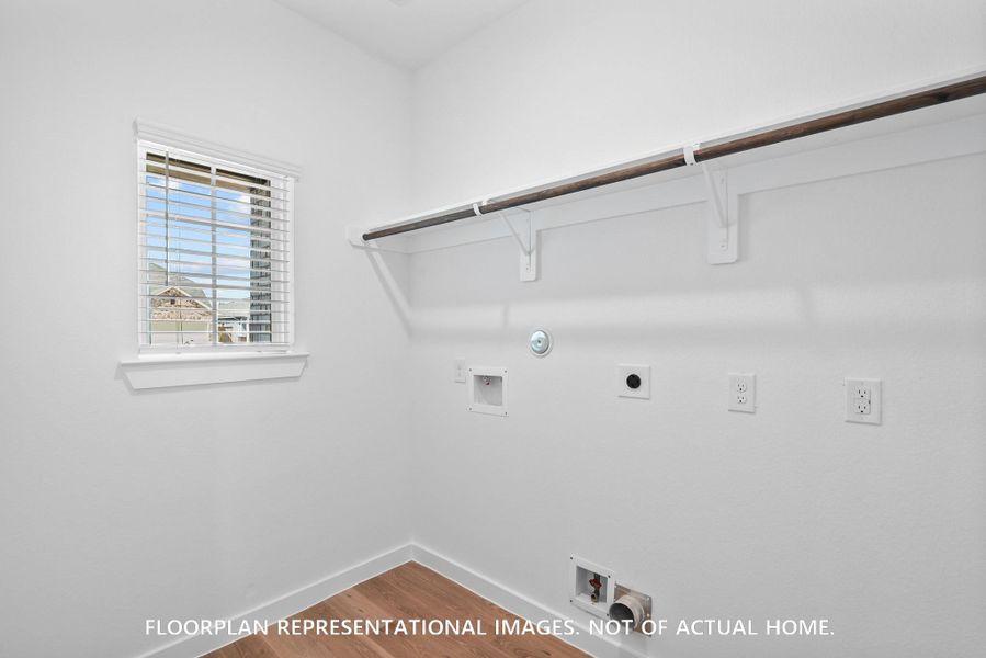 Spacious, unfurnished interior of a new home in Summerview, Fulshear (Image 14).
