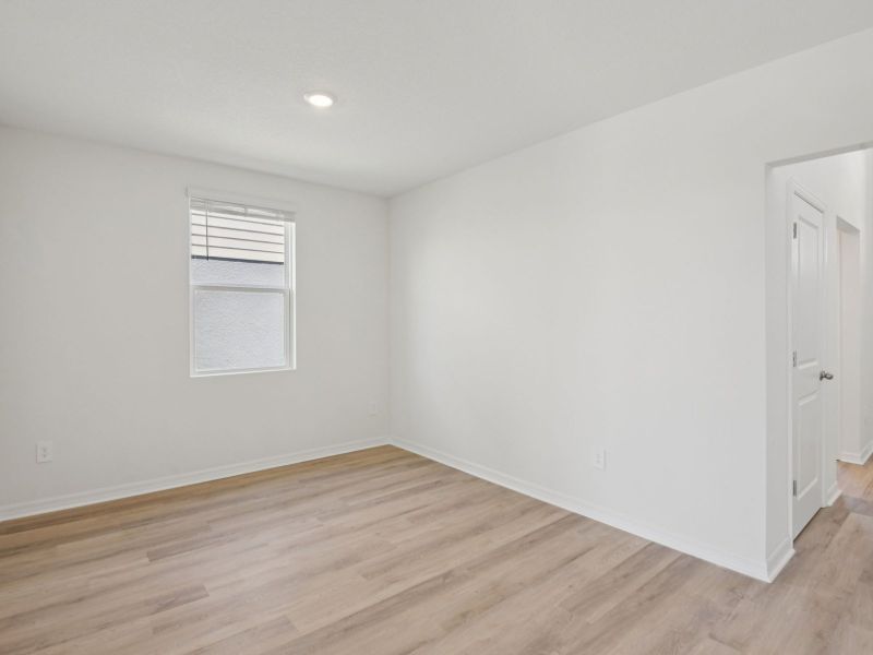 Spacious, unfurnished interior of a new home in Oakfield Trails - Classic Series, Parrish (Image 10).