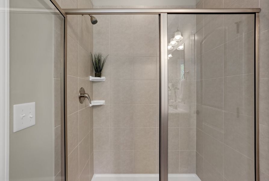 Representative interior finishes for a home built from the Sinclair by Bill Clark Homes in Osprey Landing, Southport (Image 19).