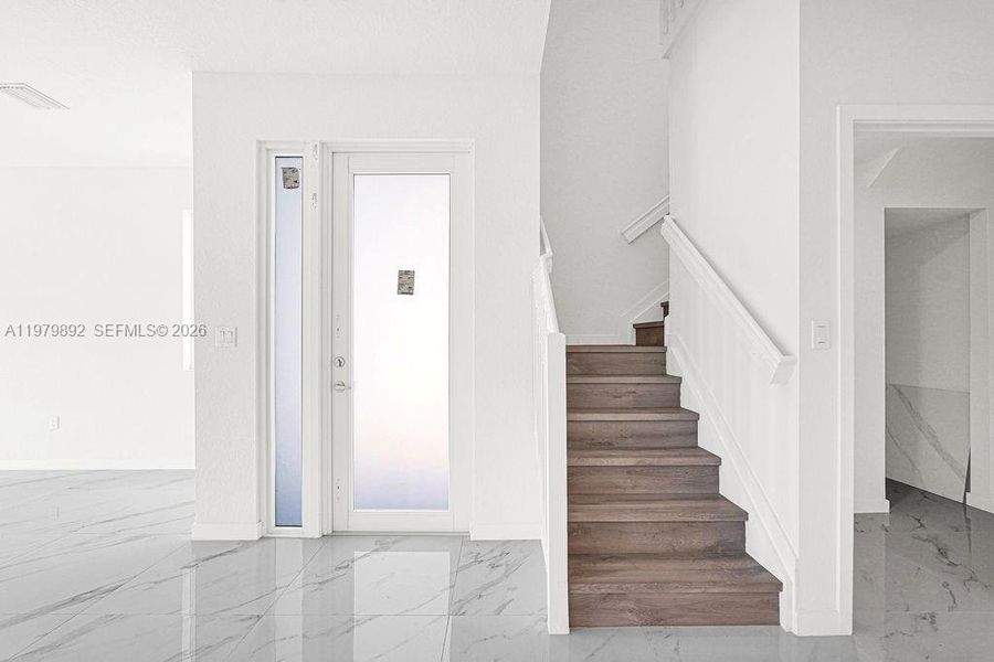 Spacious, unfurnished interior of a new home in , Miami (Image 48).