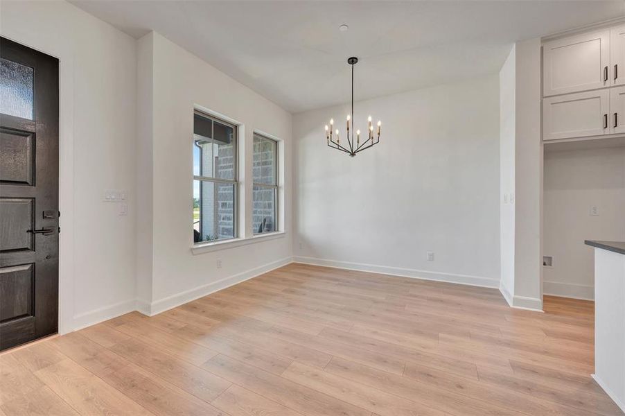 Spacious, unfurnished interior of a new home in Ridgeline Towns, McKinney (Image 22). Spacious, unfurnished interior of a new home in Ridgeline Towns, McKinney (Image 22).