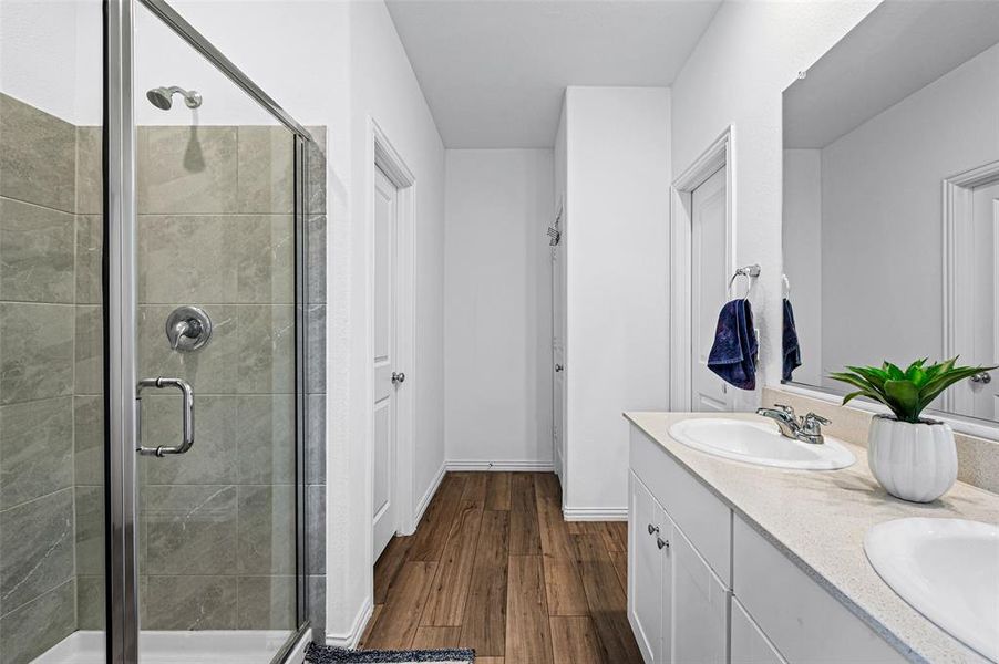 Furnished interior view inside a new home in Azle Grove, Azle (Image 33).