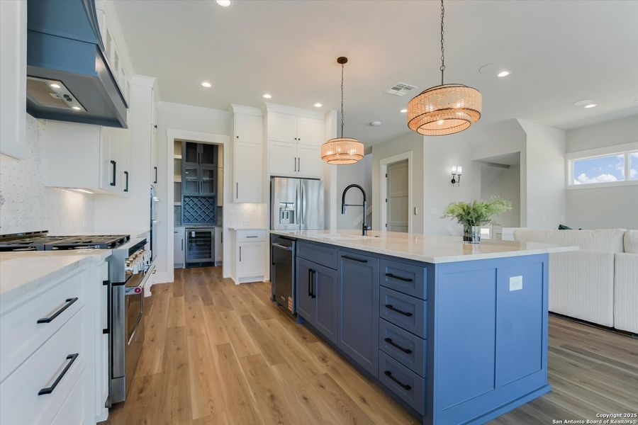 Furnished interior view inside a new home in , Kingsland (Image 8).