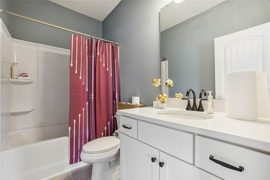 Furnished interior view inside a new home in Southbend, Rome (Image 11).