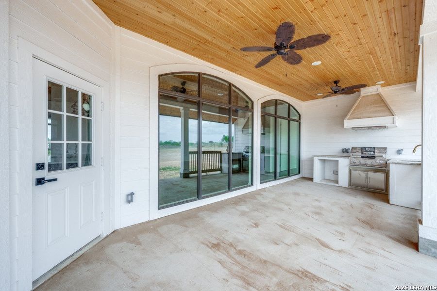 Exterior details and patio area of a home in , Floresville (Image 3).